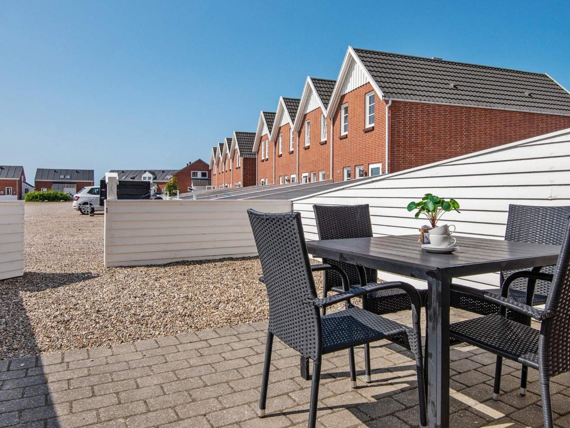 4 Person Holiday Home In R M Sønderby Exteriör bild